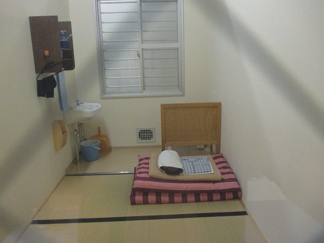 刑務所の１人部屋